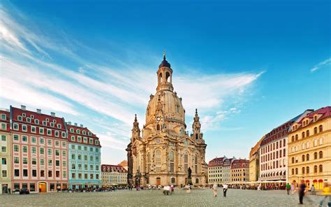 The Old Town Hall of Dresden: A Baroque Masterpiece That Will Leave You Speechless!